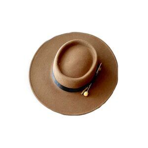Wool Felt Hat w/feather-pecan